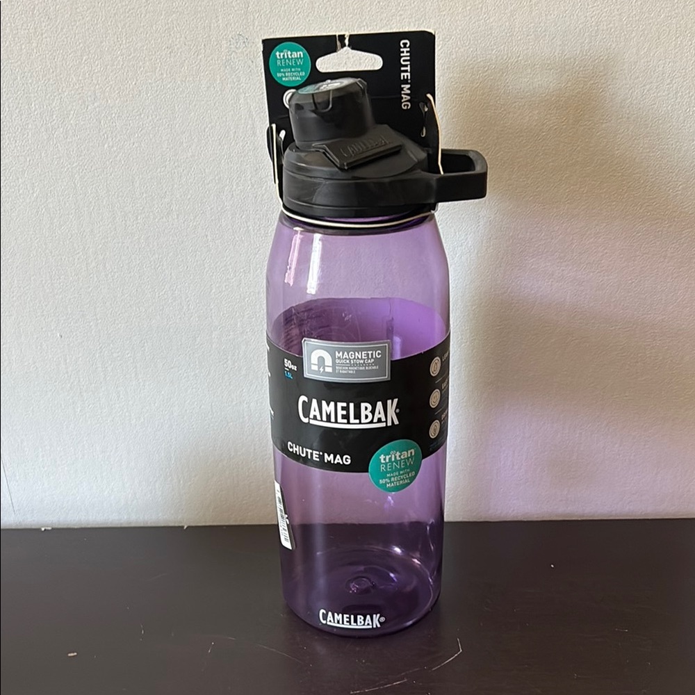 CamelBak Chute Mag in Vibrant Purple